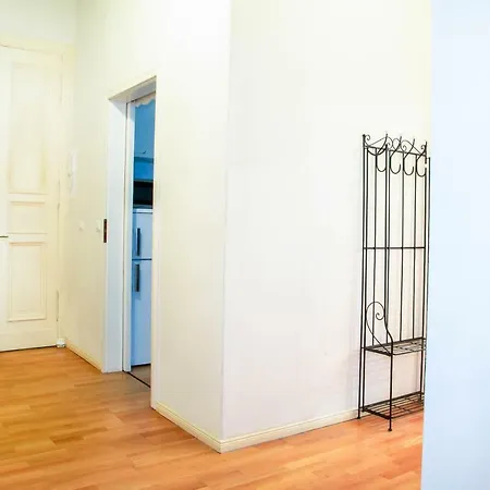 Appartement Winsstr. 68 *