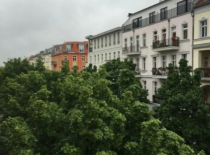 Winsstr. 68 * Berlin