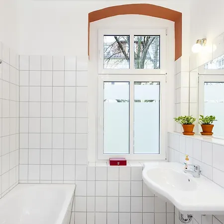 Winsstr. 68 Апартаменты *